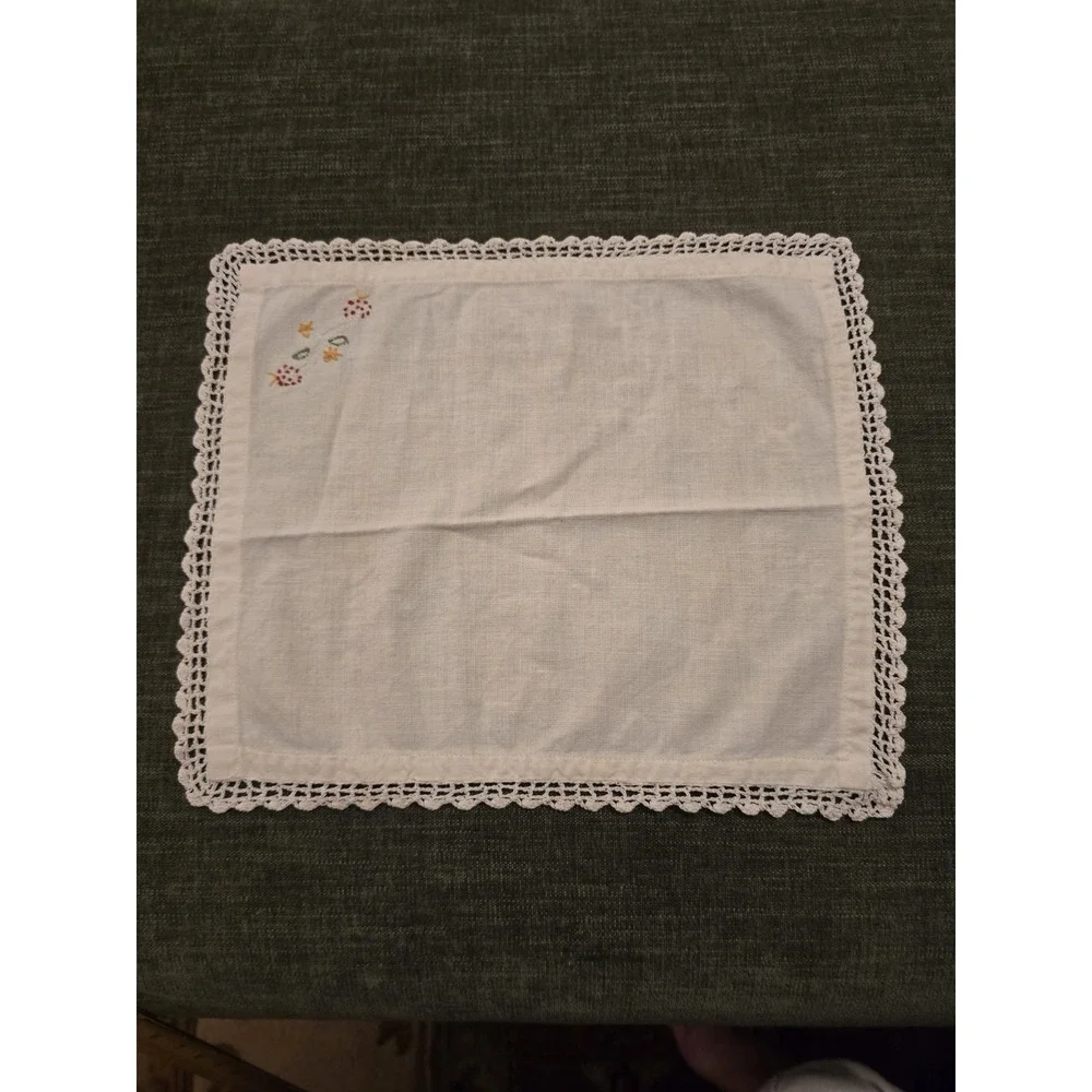 Vintage White Linen Small Tabletop Mat Lace Trim Hand Embroidered Floral 13x11